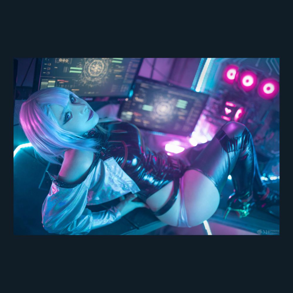 Lucy Cosplay Print - Signed by Mikomi Hokina
